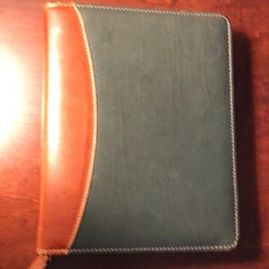 Franklin Covey Green Zip Classic Sized Binder
